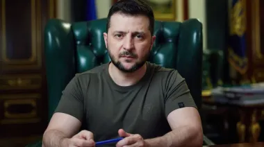 Nuevos ataques en Ucrania: Zelenski exige más apoyo militar