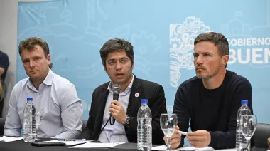 Kicillof apuntó contra Milei en Olavarría: "Solo trajo rabia y crueldad"