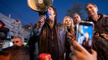 Milei y Santilli continuarán su recorrida de campaña en San Nicolás