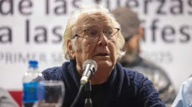 Pidieron disolver la Comisión Provincial por la Memoria presidida por Pérez Esquivel