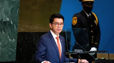 Se agrava la rebelión militar y Rajoelina permanece oculto