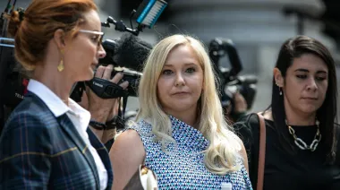 El libro póstumo de Virginia Giuffre reaviva las acusaciones contra el príncipe Andrés