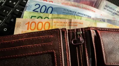Los argentinos perdieron más de 2 meses de ingresos desde que gobierna Milei