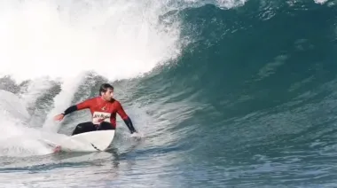 Redes contra tiburones vuelven al centro tras muerte en costa australiana