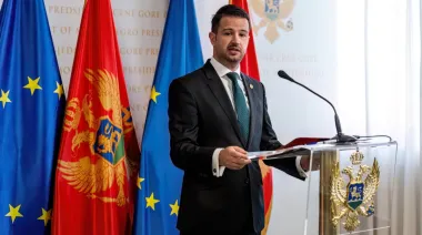 Montenegro suspende el ingreso libre de turcos tras graves disturbios