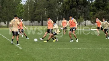 La selección argentina Sub-17 realizó su última práctica antes de viajar a Qatar