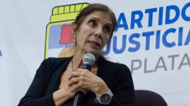 Teresa García: "Todos los ministros le tienen que presentar su renuncia a Kicillof"