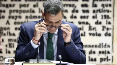 Las gafas de Pedro Sánchez y la estrategia detrás de su nuevo look