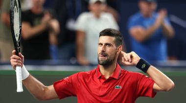 Djokovic, el eterno: remontada y récord en Shanghái