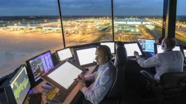 Paro de controladores aéreos afectará vuelos durante noviembre