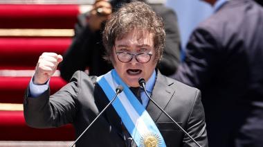 Milei enfrenta su piso más bajo: 66% de insatisfacción y 39% de apoyo
