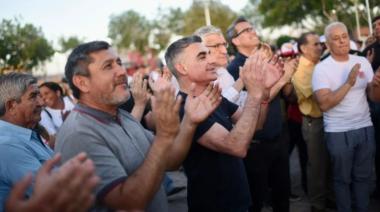 Gramajo, Gioja y Munisaga encabezaron una caminata con mensaje contra Milei