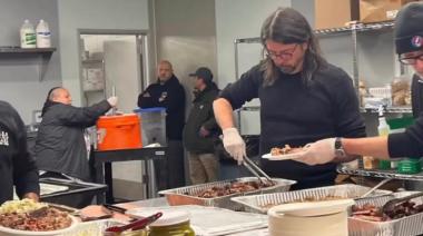 Dave Grohl de Foo Fighters fue premiado por su labor comunitaria