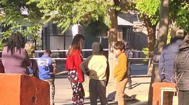 Apuñalaron a un hombre en la calle tras una pelea en Neuquén y detuvieron al principal sospechoso