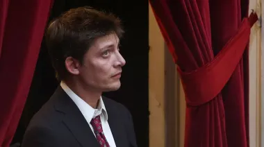 Santiago Caputo respalda a Diego Santilli y seguirá como asesor clave de Javier Milei