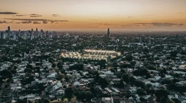 Banfield y Lanús juegan el clásico del sur en el estadio Florencio Sola