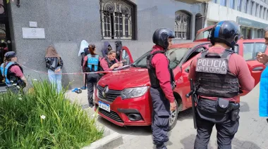Retiro: detienen a cuatro personas en un auto robado con drogas y herramientas para abrir vehículos