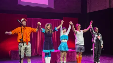 Jet Lag: una obra tan divertida como incómoda