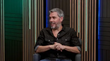 Guillermo Ale transforma la tragedia de La Plata en una lección de memoria colectiva