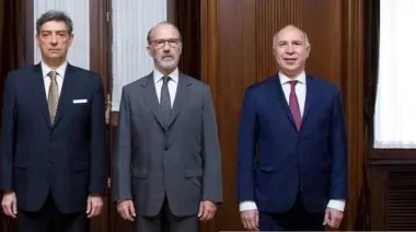 El Gobierno enfría las negociaciones por las vacantes en la Corte