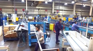 Construcción repunta sin compensar, pero la industria no levanta