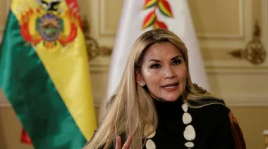 La emotiva reaparición de Jeanine Áñez en la asunción de Rodrigo Paz: ¿qué mensaje trae?