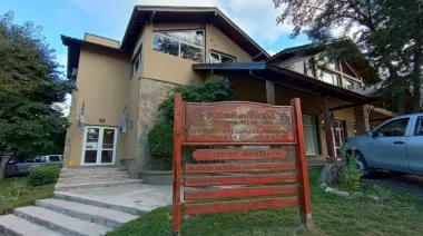 Condenan a un padre a pagar más de 65 millones de pesos por no reconocer a su hijo