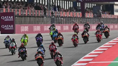 MotoGP: victoria de Bezzecchi y acción argentina en Moto3