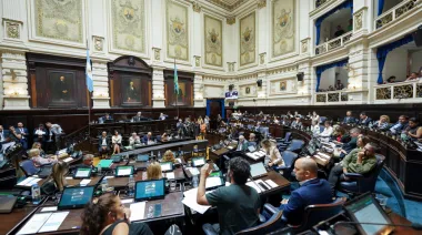 Diputados bonaerenses debaten el Presupuesto y el endeudamiento que impulsa Kicillof