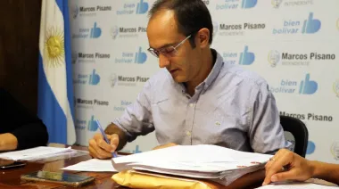 Marcos Pisano deja la intendencia de Bolívar y desembarca en el Senado provincial