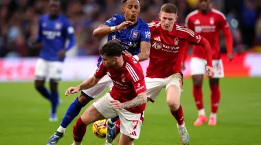 Cambios en la Premier League: una propuesta que divide a los clubes ingleses