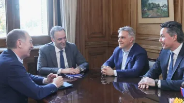 Santilli negocia con los gobernadores para asegurar la aprobación del Presupuesto 2026