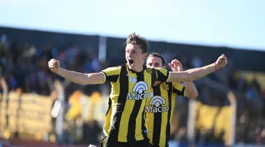 El triunfo de Deportivo Madryn frente a Deportivo Morón terminó en batalla campal