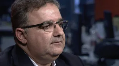 Jalil analiza romper con UxP y formar una bancada propia para negociar con Milei