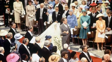 Por qué Camilla no vistió de blanco en su boda: la historia detrás del protocolo