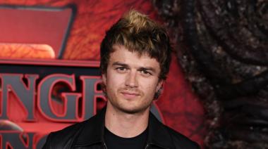 Stranger Things: los Duffer revelaron que Steve Harrington iba a morir en la primera temporada