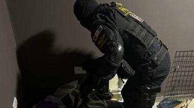 Una denuncia anónima permitió detener a un ciudadano peruano acusado de vender cocaína en Córdoba