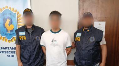 “El jorobado Deivi”: detienen en Recoleta al jefe de una banda narco peruana buscado con alerta roja