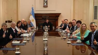Milei relanza su gestión con reunión de gabinete y caras nuevas