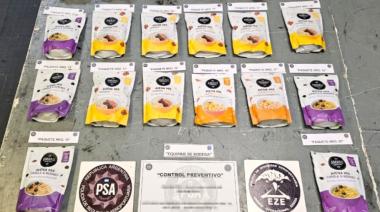 Intentó viajar a París con más de nueve kilos de cocaína oculta en paquetes de granola