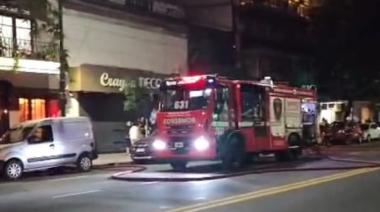 Trágico incendio en un edificio de Palermo: una mujer fallecida y cinco heridos