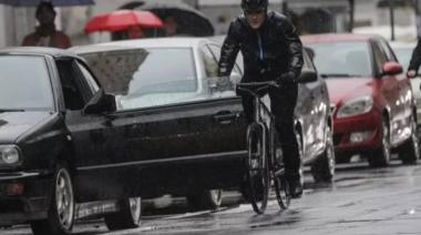 Abrió la puerta sin mirar y provocó un choque: condenaron al automovilista