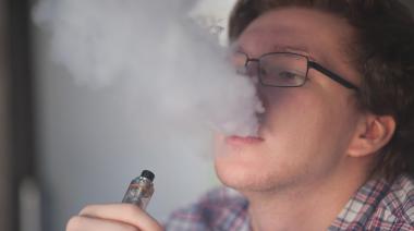 Provincia de Buenos Aires: el Colegio de Médicos advierte sobre el peligro del vapeo