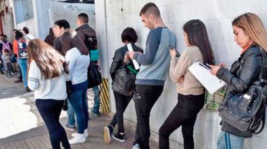 El empleo registrado cayó por octavo mes seguido y se perdieron más de 11 mil puestos