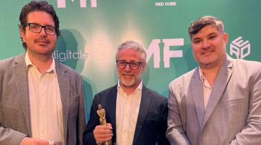 Discovery celebra el triunfo de Menem Jr. en los Martín Fierro