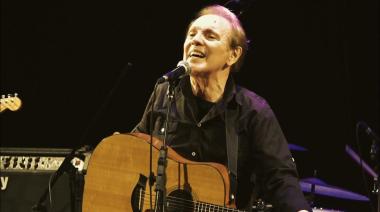 La leyenda del "Club del Clan" regresa al escenario porteño: dónde ver a Johnny Tedesco