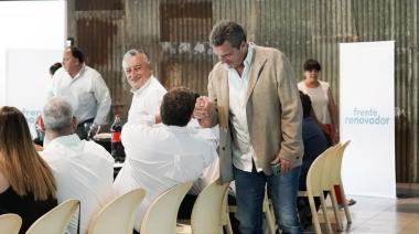 Massa, Marinucci y los intendentes: cómo fue la cumbre del Frente Renovador en La Heras