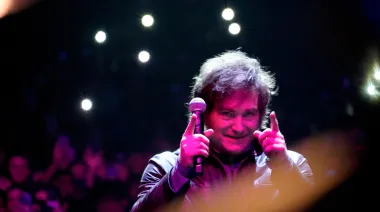 La encuestadora que más erró en PBA ahora pronostica un Milei imparable en 2027