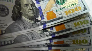 Dólar hoy: el CCL abre por debajo de los $1.500