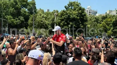 Con Agustín Canapino en medio de una multitud, el TC copó las calles de La Plata